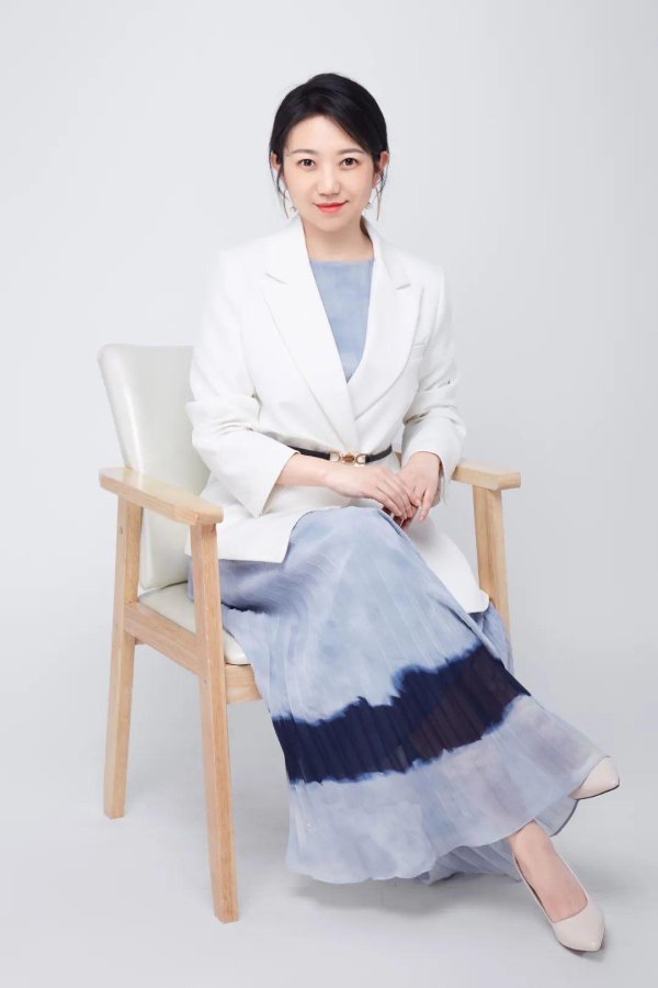 股王配资 一位北大才女的江湖梦