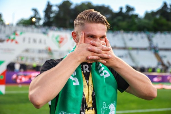 配多多 记者：约克雷斯经纪人为达成转会放弃700万，球员48小时内将体检