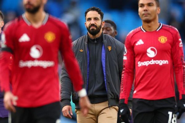 通配资 曼晚：阿莫林应该启用梅努，弃用巴因迪尔和卢克-肖